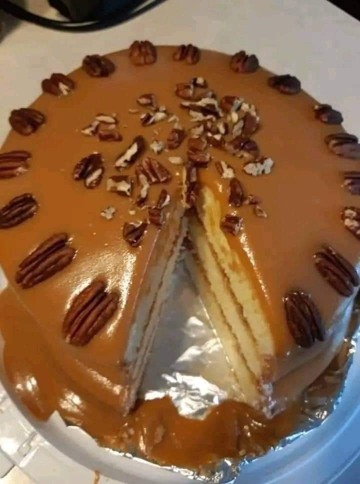 Classic Southern  Caramel  Cake