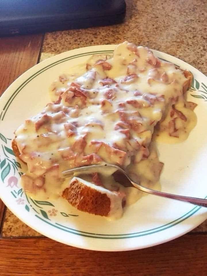 Creamed  Chipped Beef on Toast